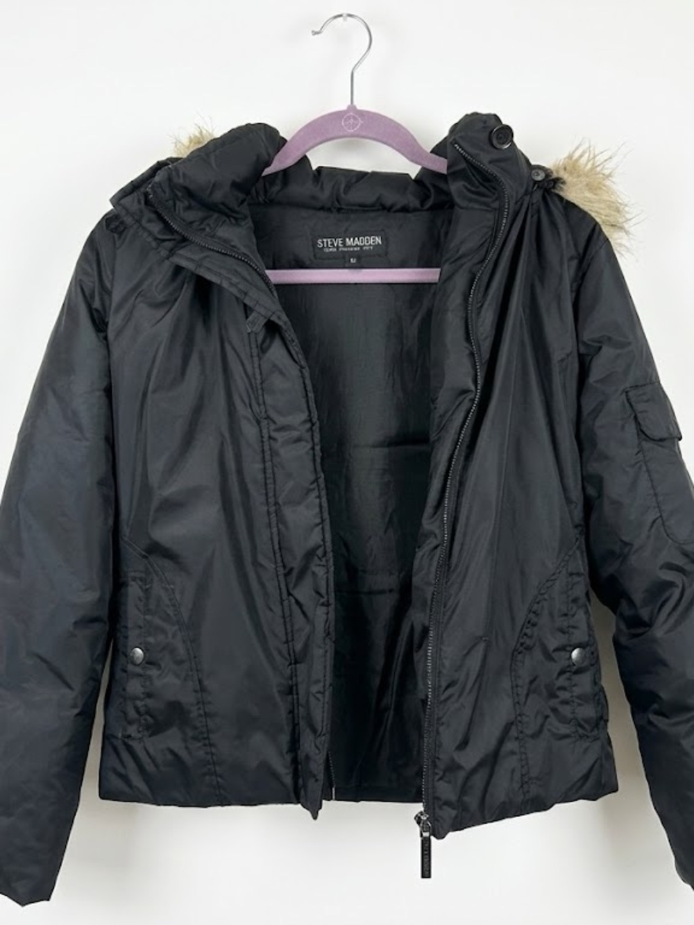 Steve Madden Black Hooded Puffer Jacket with Faux-Fur Trim size Medium